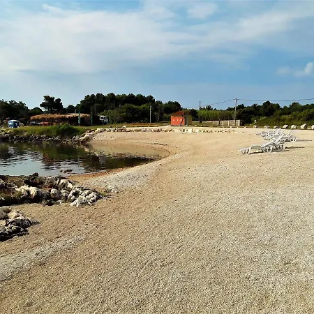 Apartamento With A Swimming Pool Liznjan, Medulin - 21266