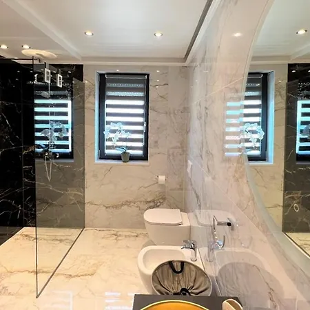 Apartamento With A Swimming Pool Liznjan, Medulin - 21266 *