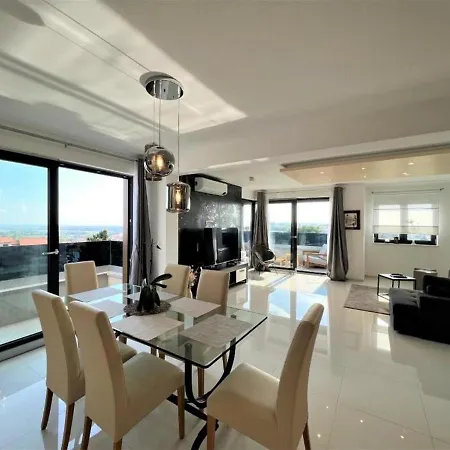 Apartamento With A Swimming Pool Liznjan, Medulin - 21266 *