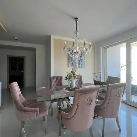 With A Swimming Pool Liznjan, Medulin - 21266 Apartamento